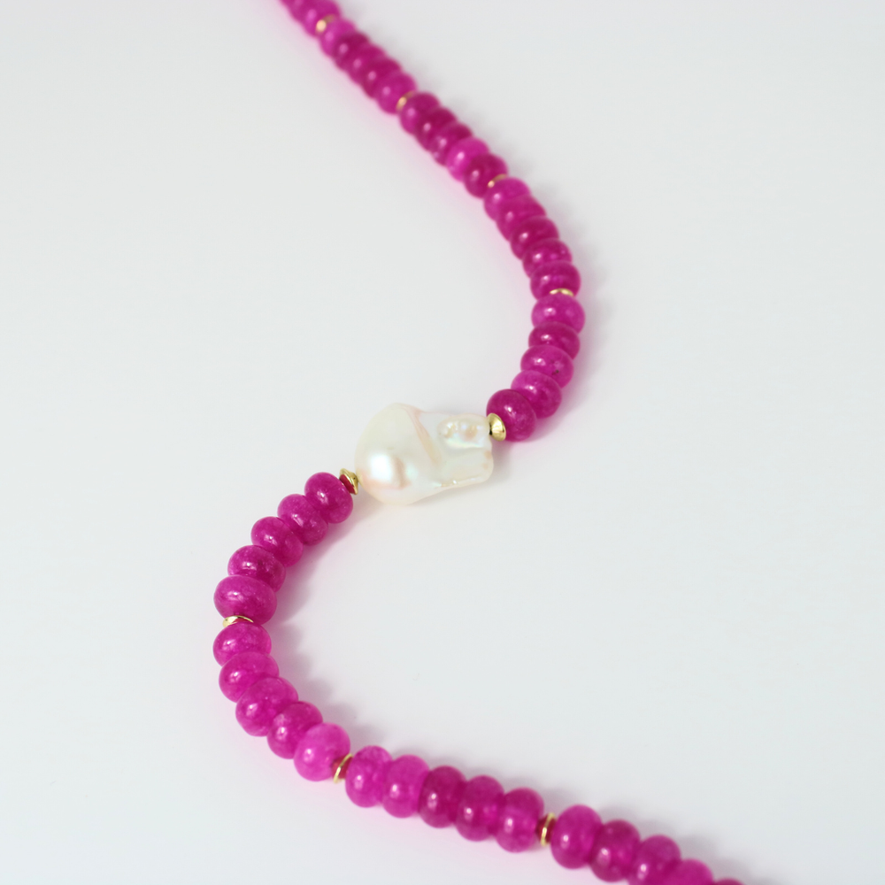 Present necklace